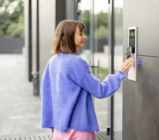 Controllo Accessi in Cloud e Registrazione Visitatori